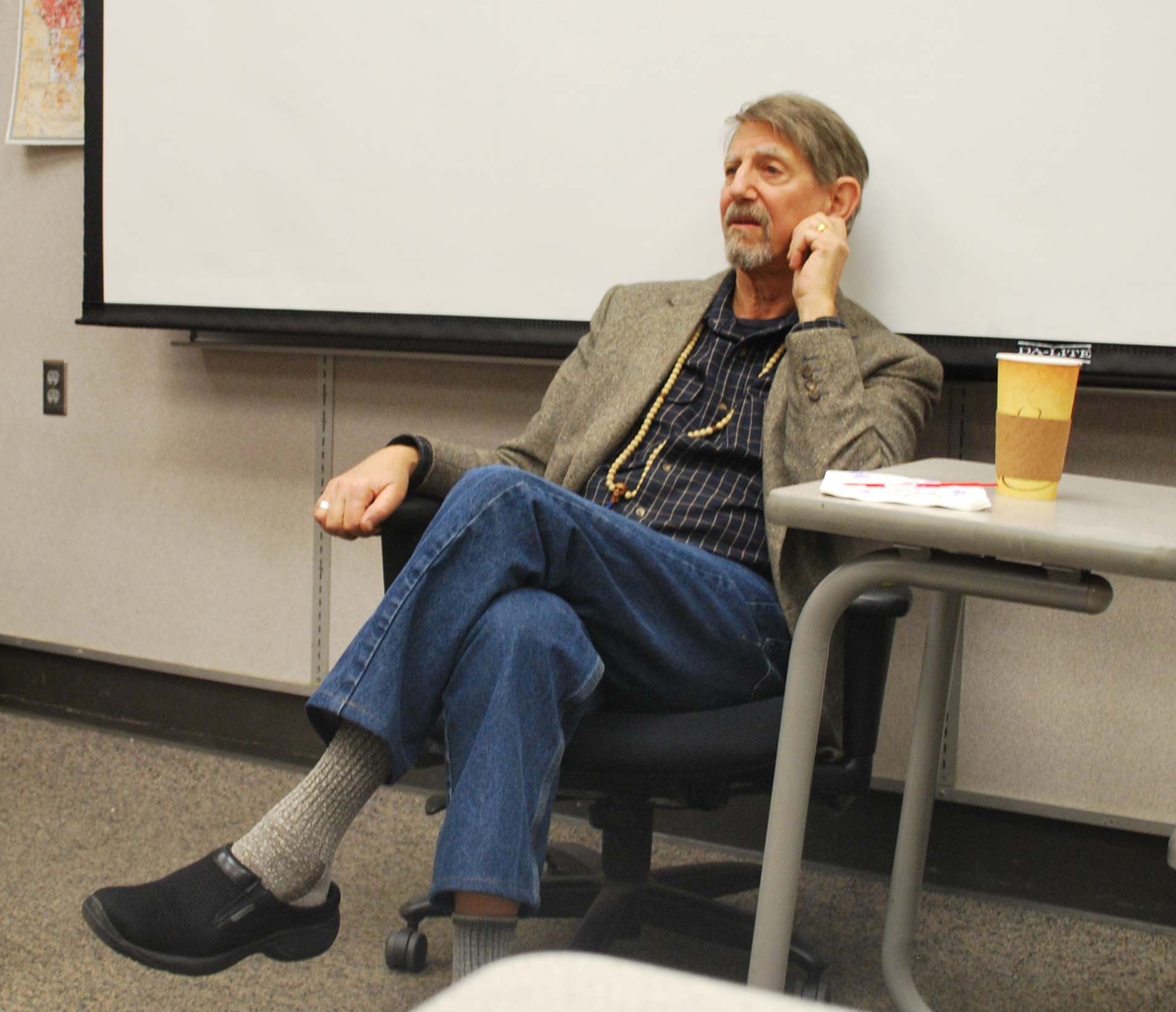 E.T. actor Peter Coyote speaks to SRJC humanities students The Oak Leaf