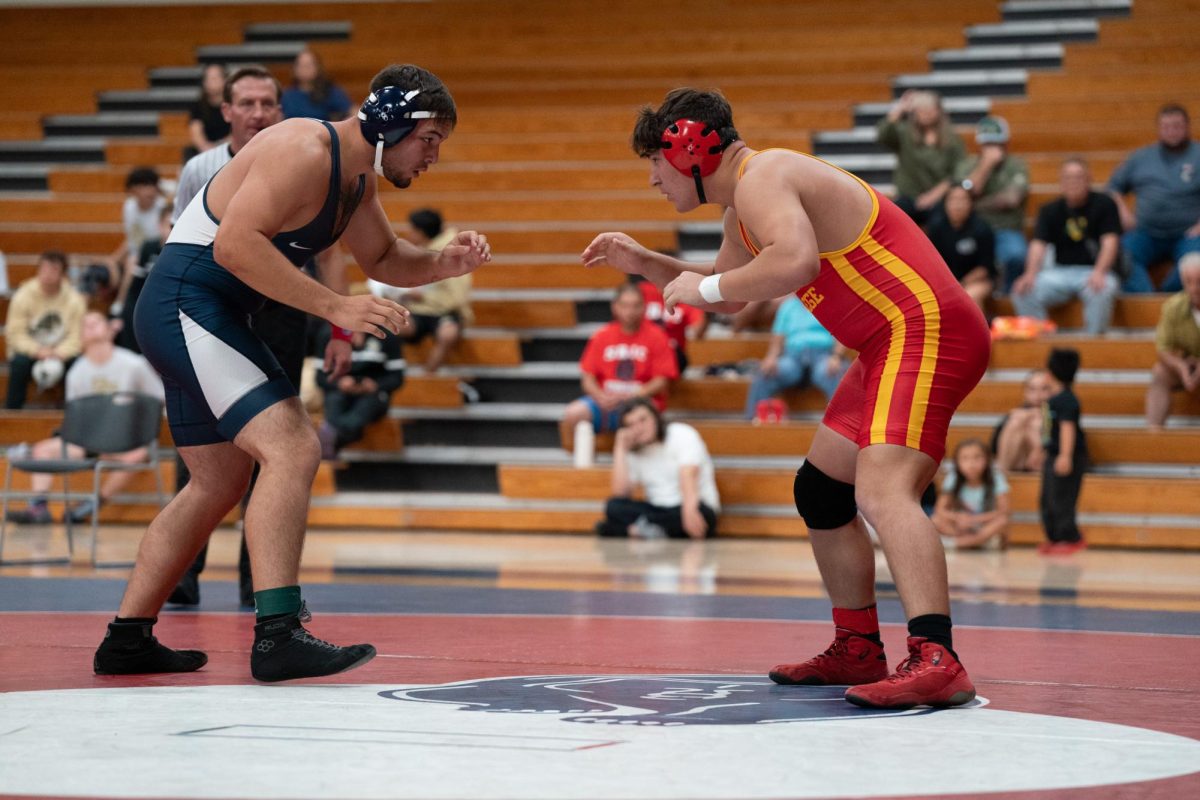 Joe Ellis squares of against his opponent from Skyline College at Haehl Pavilion on September 14, 2024.